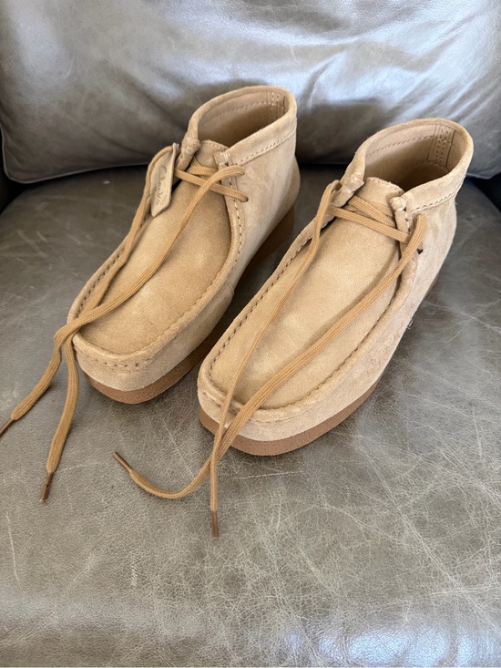 Clarks Other - Men's Clark’s Suede Wallabee-Style Chukka Boots in Tan